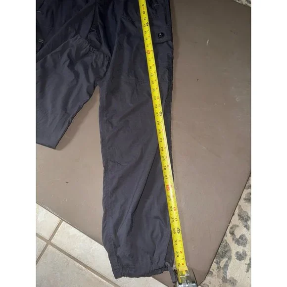 LL Bean, men’s‎ gray cargo, hiking pants size medium lightweight - Picture 3 of 10